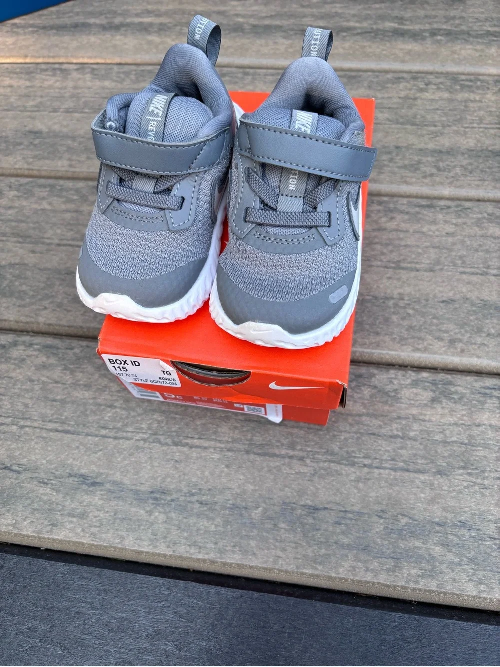 Nike Revolution 5 Toddler Shoes Box - Cool Grey / Pure Platinum
